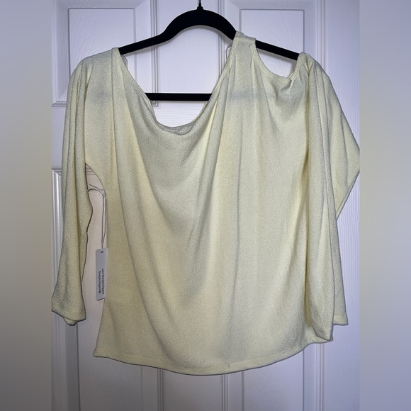 💛 NWT! Six/Fifty One Shoulder Cut Out Top - Picture 8 of 8